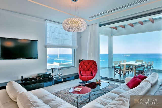 web_9.livingroom 3.jpg